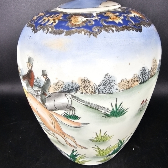 Vintage hand painted‎ Asian ginger jar/urn - Picture 5 of 9